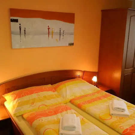 ゲストハウス Barunka 3*